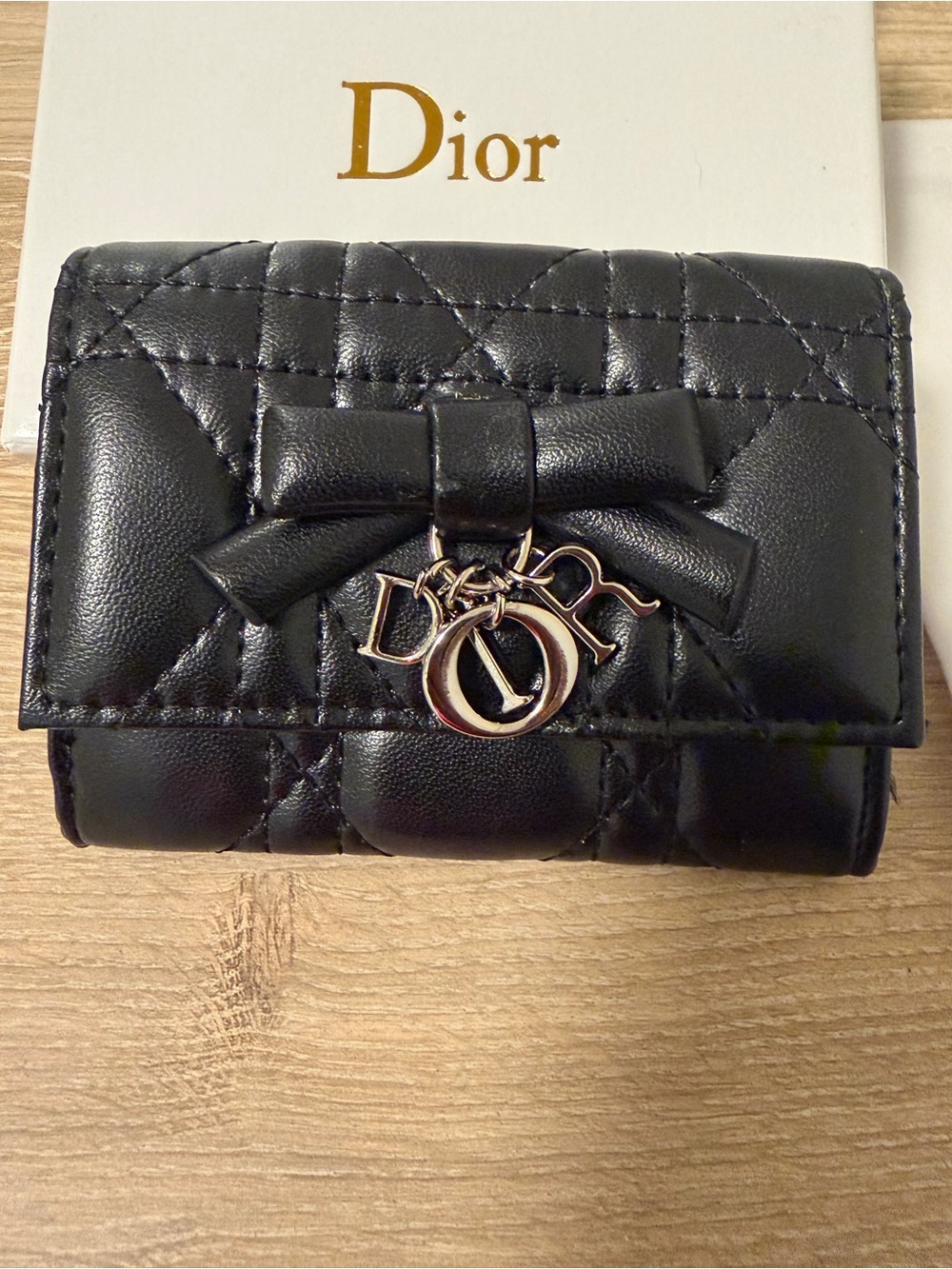 NEW WALLET - Picture 2 of 3